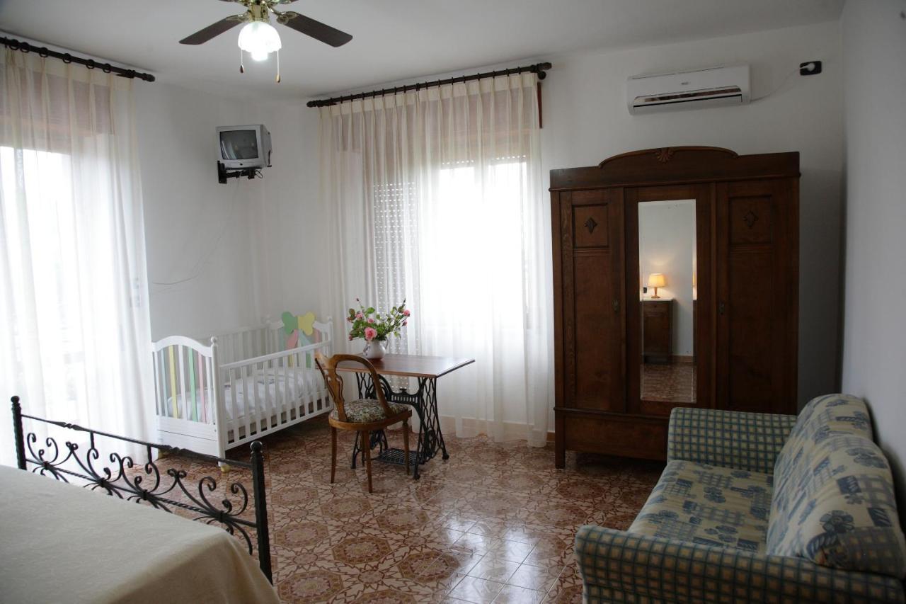 B&B La Porta Del Cilento カプチオ・パエストゥム エクステリア 写真