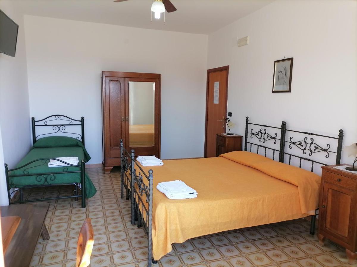 B&B La Porta Del Cilento カプチオ・パエストゥム エクステリア 写真