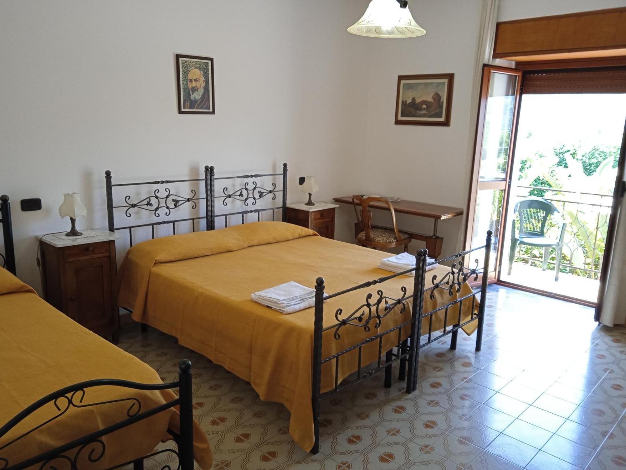 B&B La Porta Del Cilento カプチオ・パエストゥム エクステリア 写真
